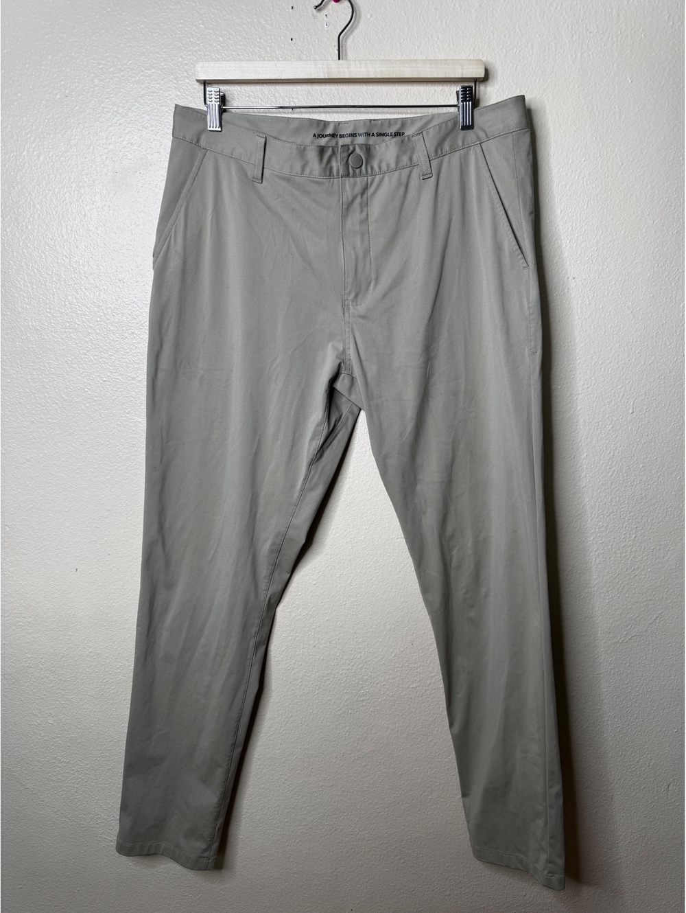 Rhone Commuter Slim Pants Men’s 36 Beige Performance Stretch Golf